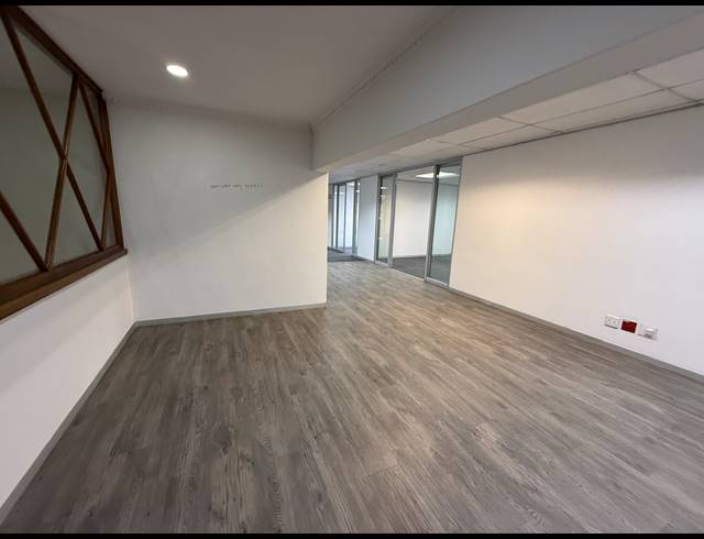 457M² OFFICE TO LET IN RIVIERA